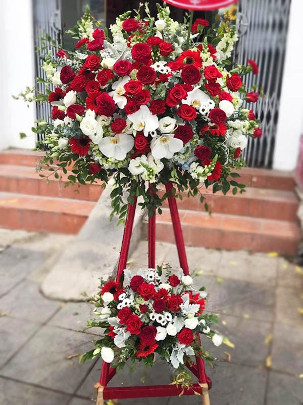 Kệ Hoa Khai Trương 006_62c724c59c532.jpeg